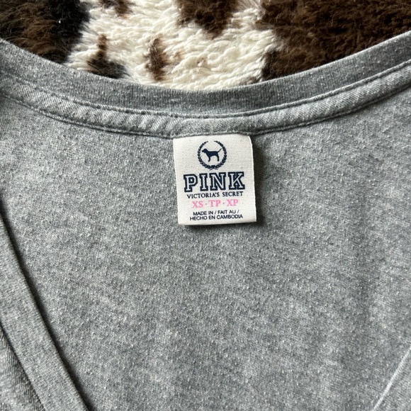Victoria's Secret PINK Gray Tee - Picture 2 of 4